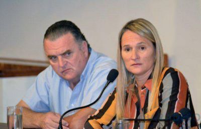 �Carossi est� acostumbrado a tener su s�quito y el que no pertenezca a la corte es blanco de toda cr�tica�