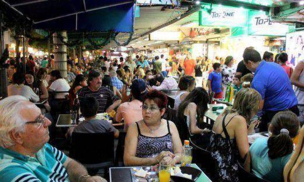 Los turistas gastaron 5.244 millones de pesos durante la primera quincena de vacaciones