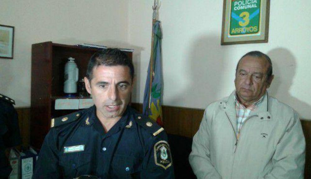 Hern�n Aranz�bal relev� a H�ctor Fern�ndez en la Polic�a Comunal 