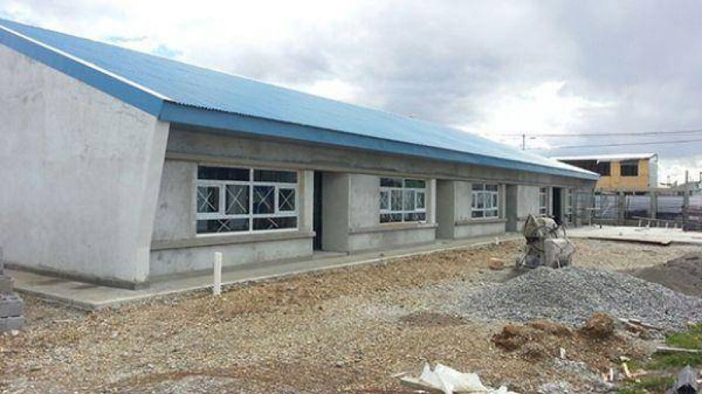 Gobierno avanza con la construcci�n de 3 jardines de Infantes 