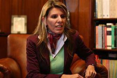 Lleg� al pa�s la ex mujer de Alberto Nisman y podr�a declarar ante la Justicia