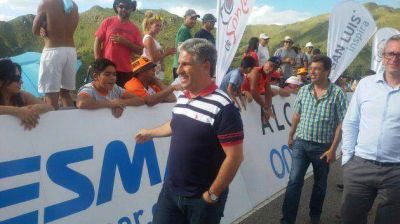 Poggi en la llegada en el Mirador
