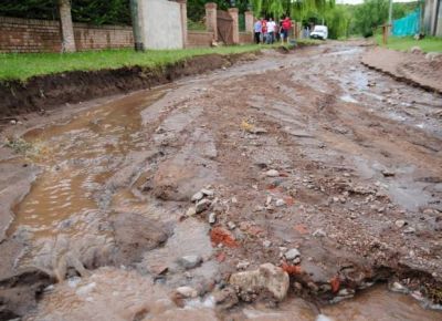 Un barrio de Juana Koslay qued� aislado tras la lluvia