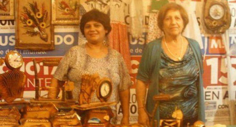 Artesanos y emprendedores, presentes en el Anfiteatro