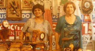 Artesanos y emprendedores, presentes en el Anfiteatro