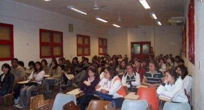 Se lanz� calendario para los m�s de 50 mil universitarios