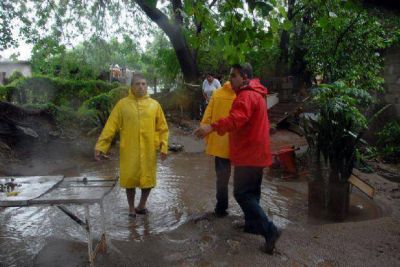 Inundaciones y otros da�os fue el saldo de la lluvia en Capital