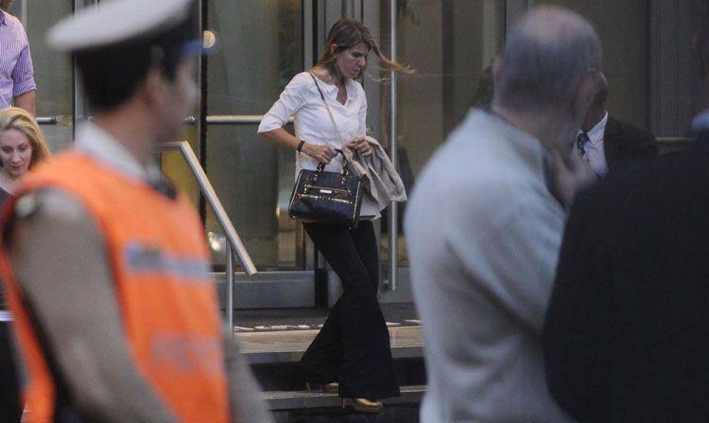 Jueza inspeccion� el departamento de Nisman, con la ex mujer del fiscal