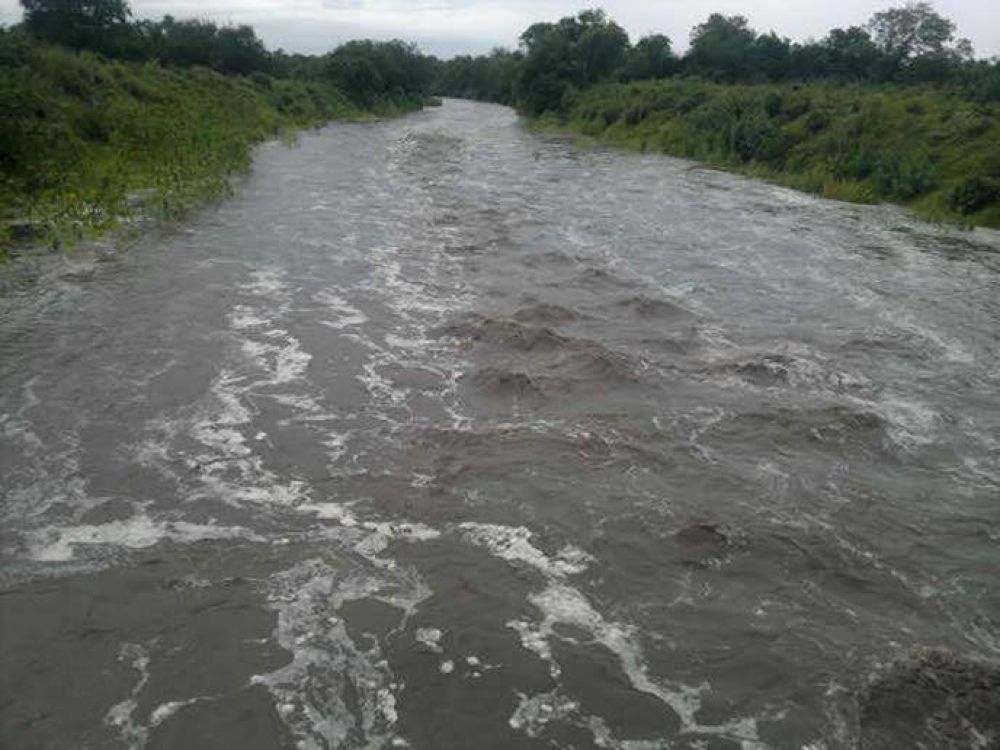 El Ministerio de Salud brinda asistencia a los evacuados por el temporal