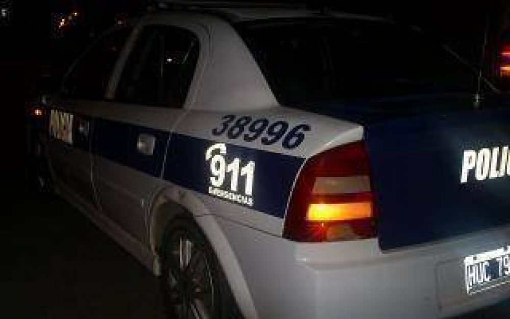 Toma de rehenes en Bernal Oeste: Un delincuente muerto