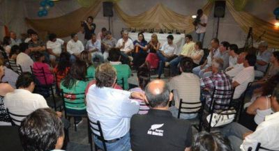 Dirigentes de todas las l�neas se suman al proyecto A�da+Bruno