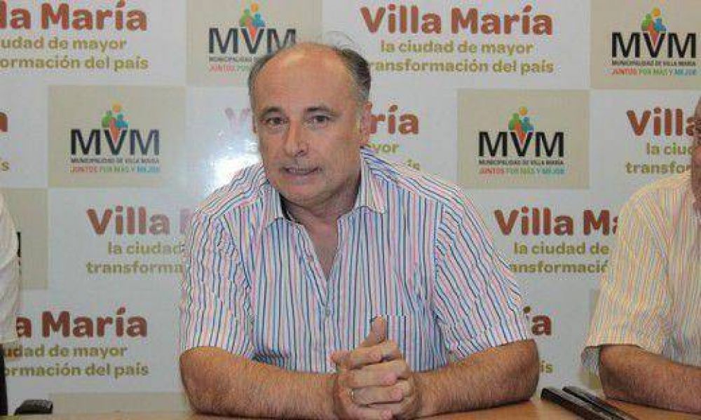 Accastello acus� a De la Sota de falta de transparencia y participar�a de la interna
