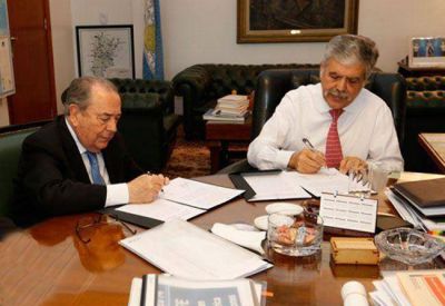Jorge firm� con De Vido la pr�rroga para el congelamiento de la tarifa el�ctrica