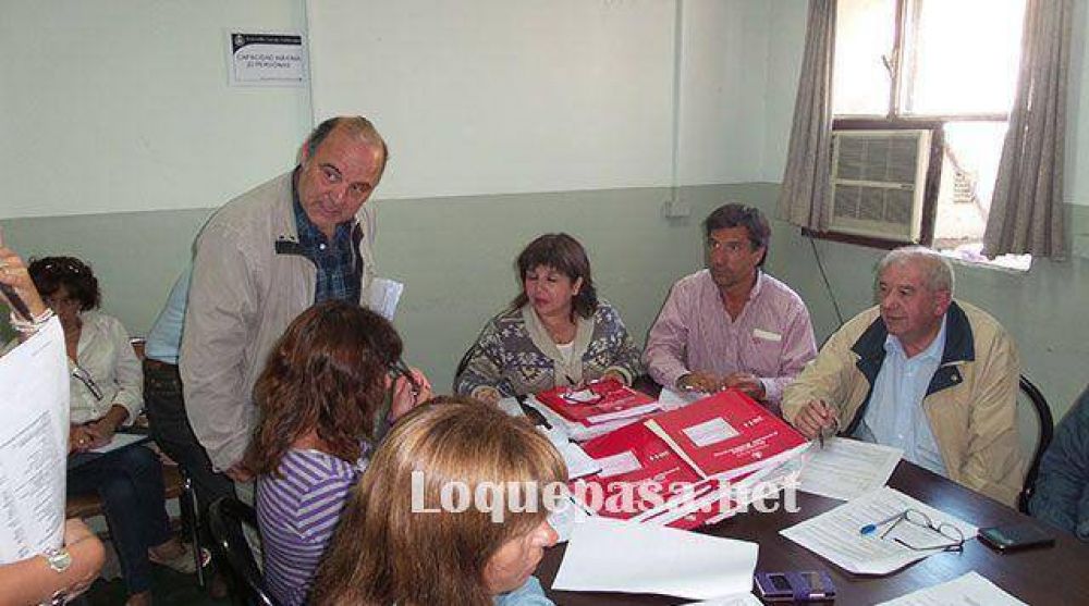 Vecinos expresaron su rechazo a la construcci�n de viviendas en Colonia Storni