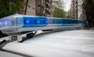 Golpean y asaltan a matrimonio de turistas en Los Acantilados