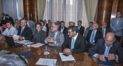 �Estamos enfrentando la crisis de una manera constructiva, a diferencia de lo que ocurri� otras veces�