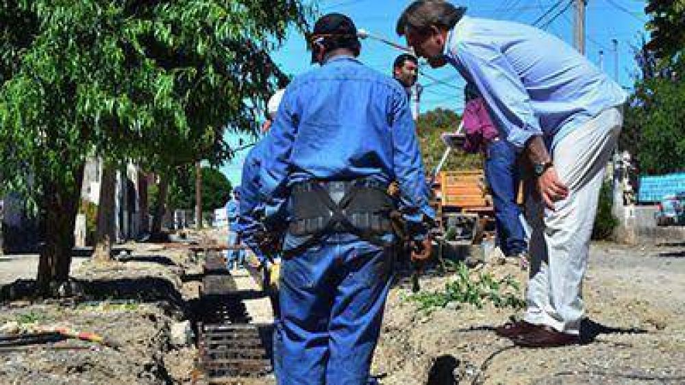 P�rez Cat�n recorri� obras financiadas con fondos municipales