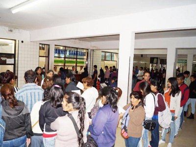 Desde las 6 se atiende para gestionar el carnet sanitario