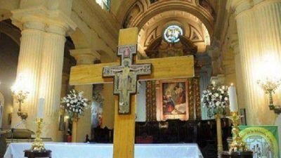 �La Cruz de San Dami�n llevar� un mensaje a los j�venes�