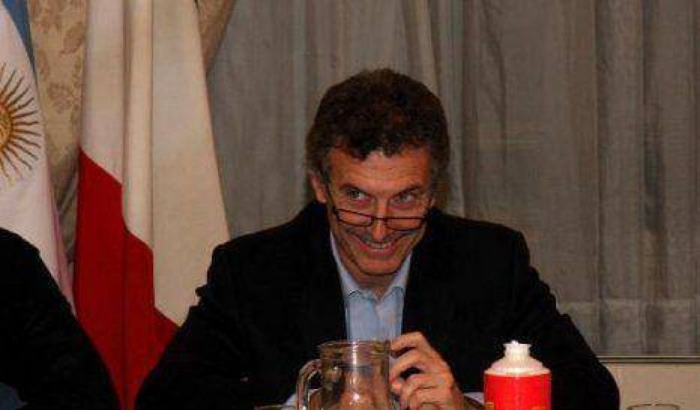Macri prev� una ola de inauguraciones para 2015