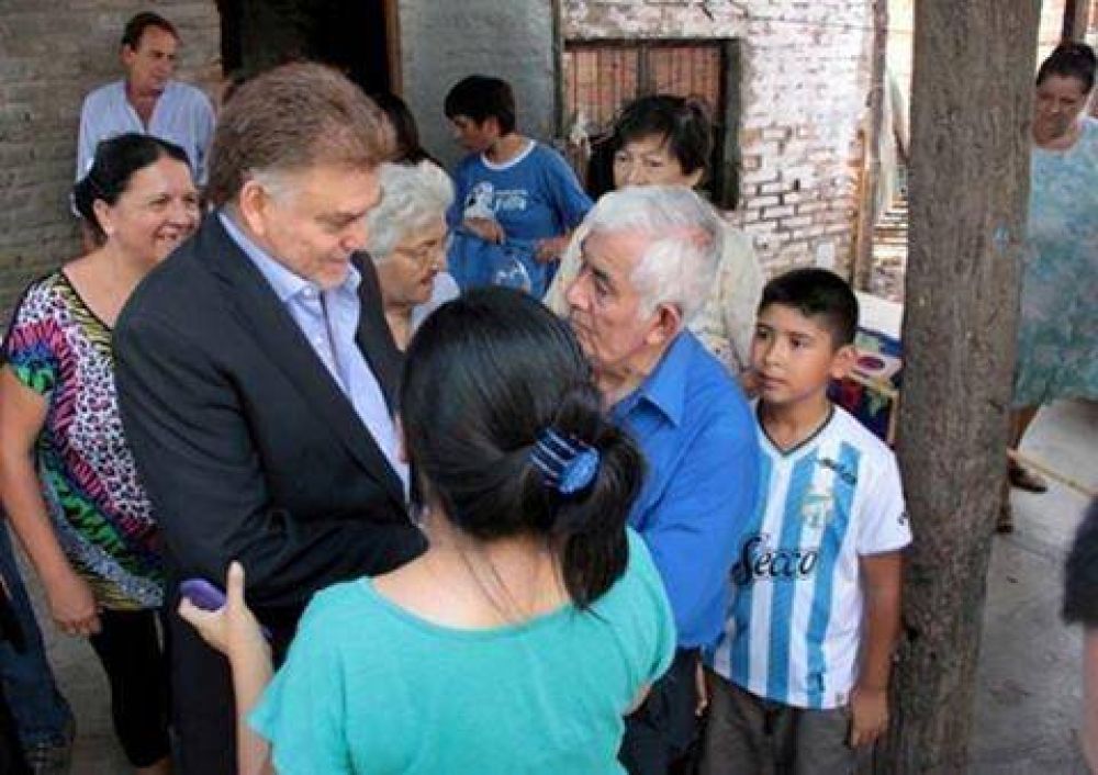 Desarrollan plan para dotar de gas natural a m�s de 1200 familias