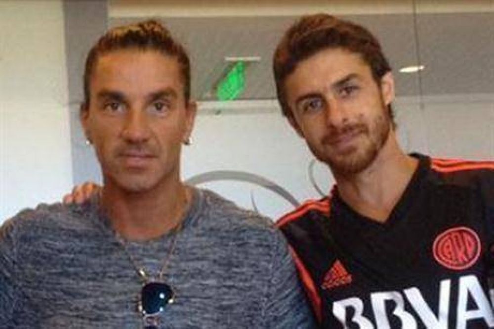 Pablo Aimar se cort� el pelo, se puso la 10 y se entren� a la par de sus compa�eros