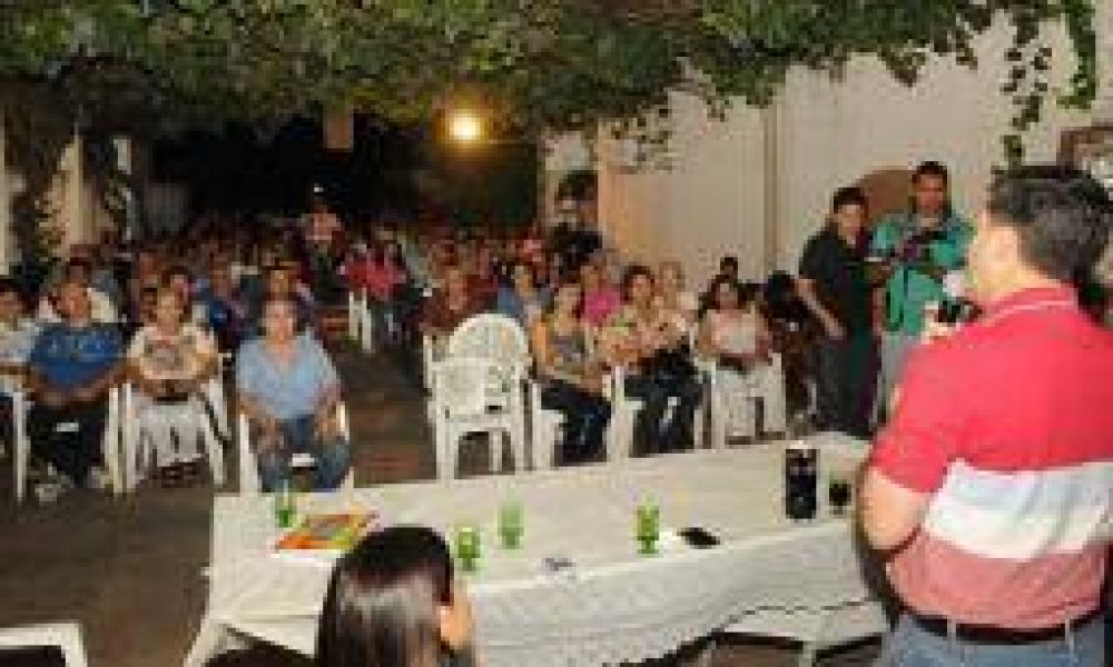 Sergio Casas se muestra sumando adhesiones en el interior