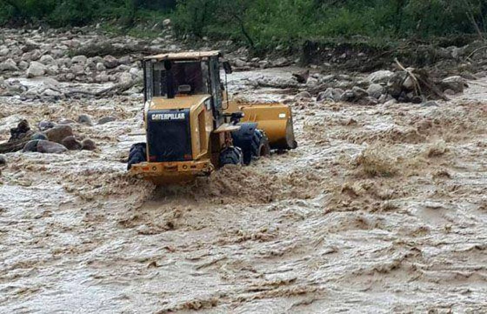 Vialidad Provincial realiza trabajos por crecida de los r�os Wierna y Mojotoro
