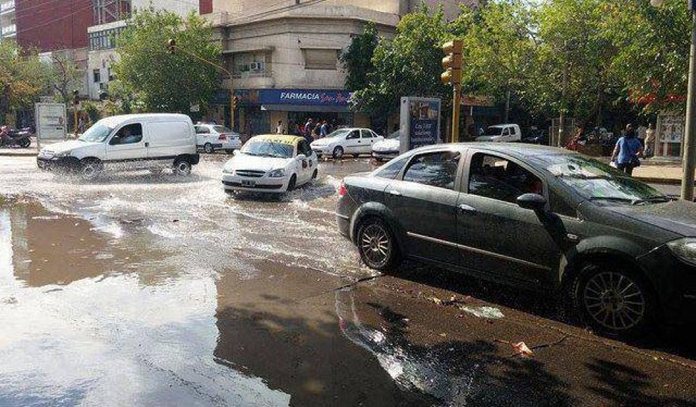 Casi como en Venecia: las calles de San Juan, inundadas