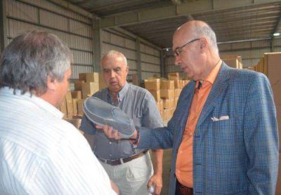 Gorosito visit� la planta industrial de Distrinando