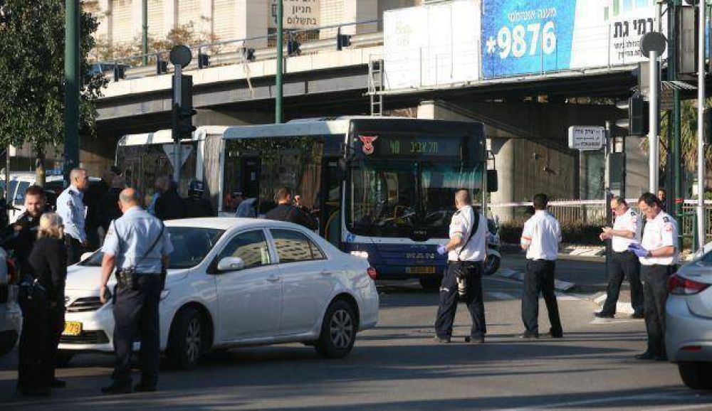 Doce israeles resultaron heridos en un ataque terrorista en un micro de Tel Aviv