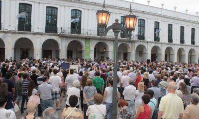 El acto de Daia en C�rdoba convoc� a gran parte del arco pol�tico frente al Cabildo