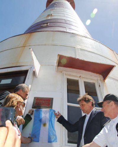 El Faro Punta Mogotes ya cuenta con el �Emblema Azul�