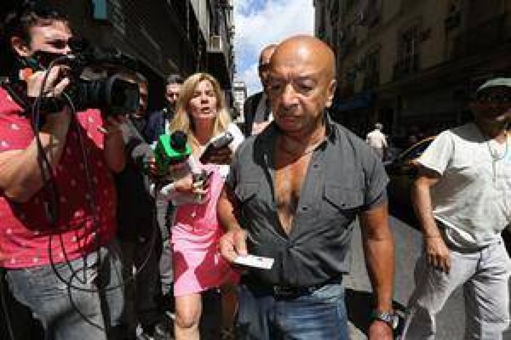 Un pasadizo y huellas, nuevas pistas que suman misterio al caso Nisman