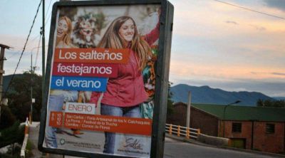 M�s de dos millones en carteles oficiales en seis meses