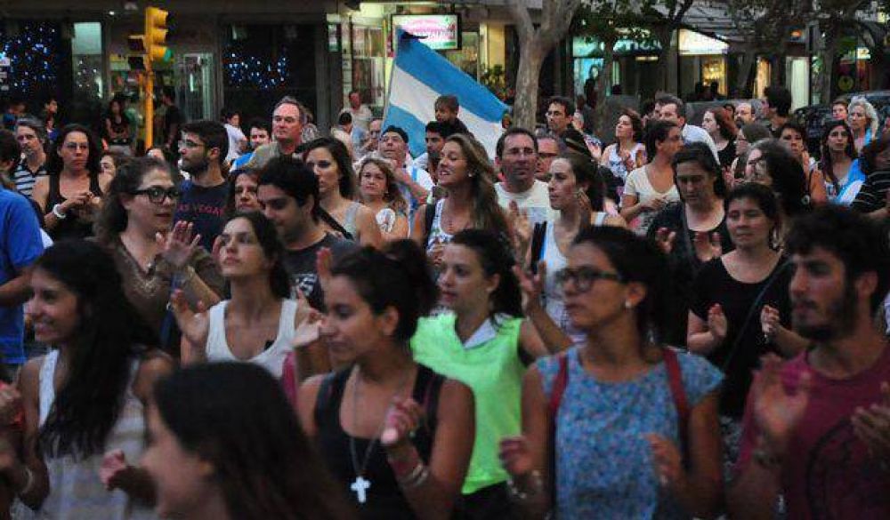 Los sanjuaninos volvieron a marchar pidiendo justicia por Nisman