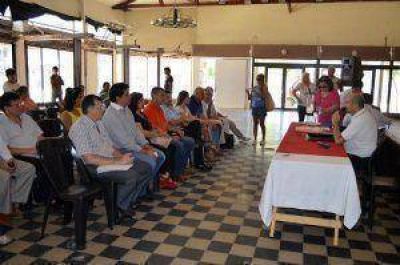 S�enz Pe�a realiz� su primera audiencia para avanzar en el aumento del boleto