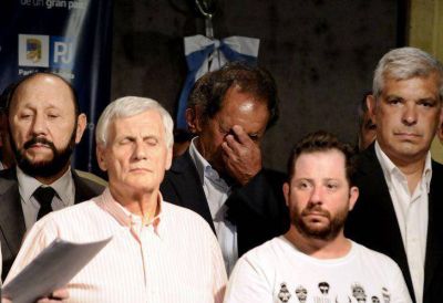Presentes y ausentes en el acto oficialista en apoyo a Cristina