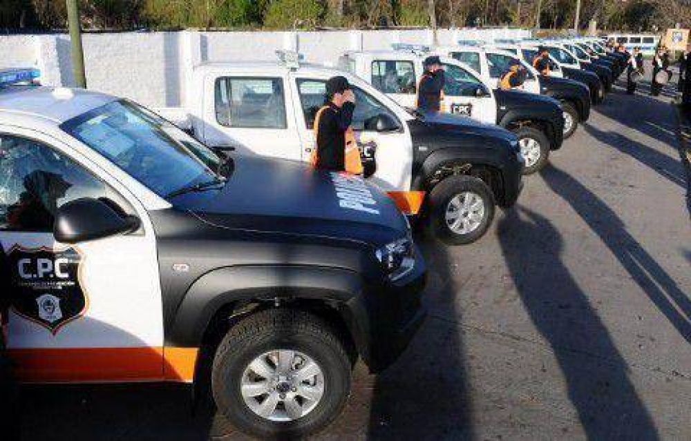 Sancionan a polic�as bonaerenses por usar los m�viles a m�s de 60 kil�metros 