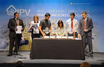 El IPV realiz� el sorteo de 256 viviendas