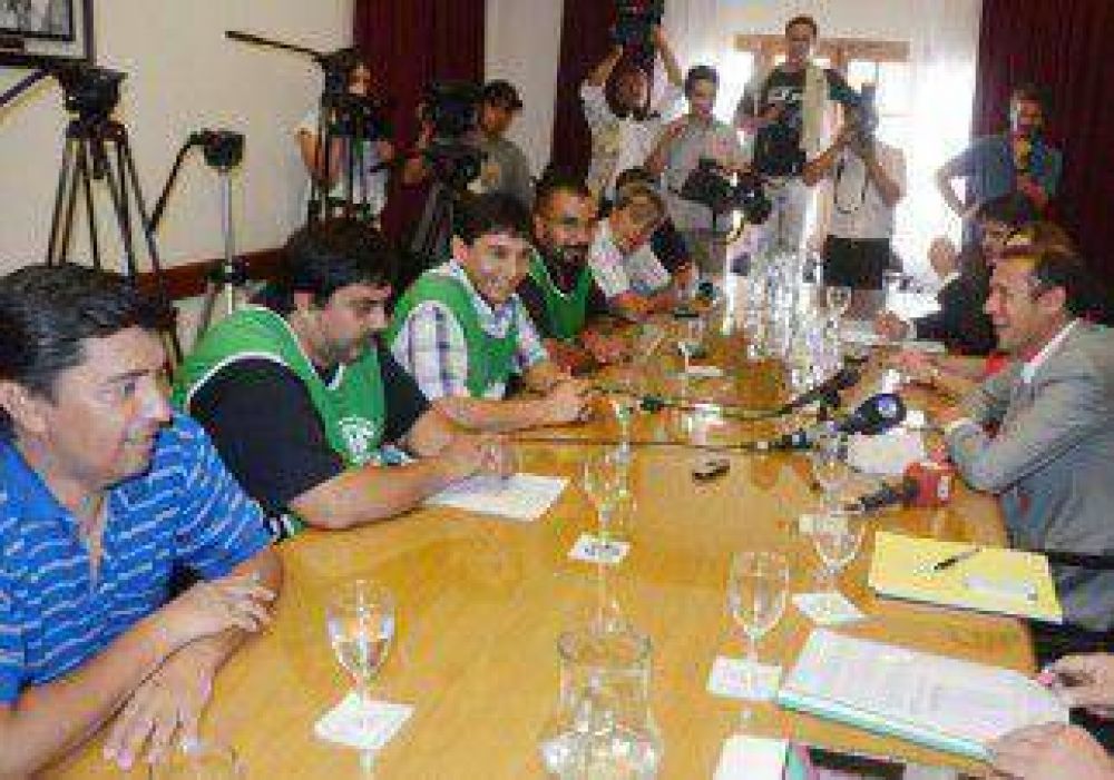 Provincia destinar� $2.100 millones por la suba salarial 