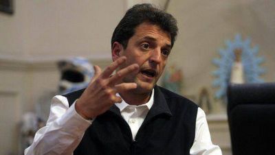 Massa: �Paramos la iniciativa de Gils Carb� de poner a fiscales amigos�