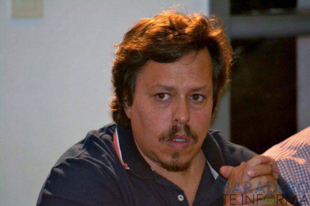 Artimiak: �La descalificaci�n, el agravio y patoteando, es la forma que tiene el Intendente de dirigirse cuando algo no le gusta�