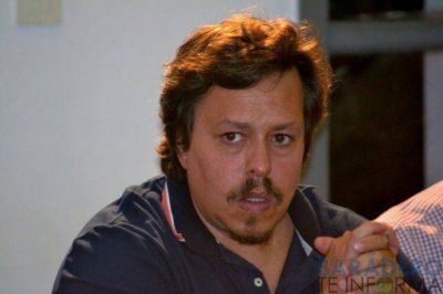Artimiak: �La descalificaci�n, el agravio y patoteando, es la forma que tiene el Intendente de dirigirse cuando algo no le gusta�