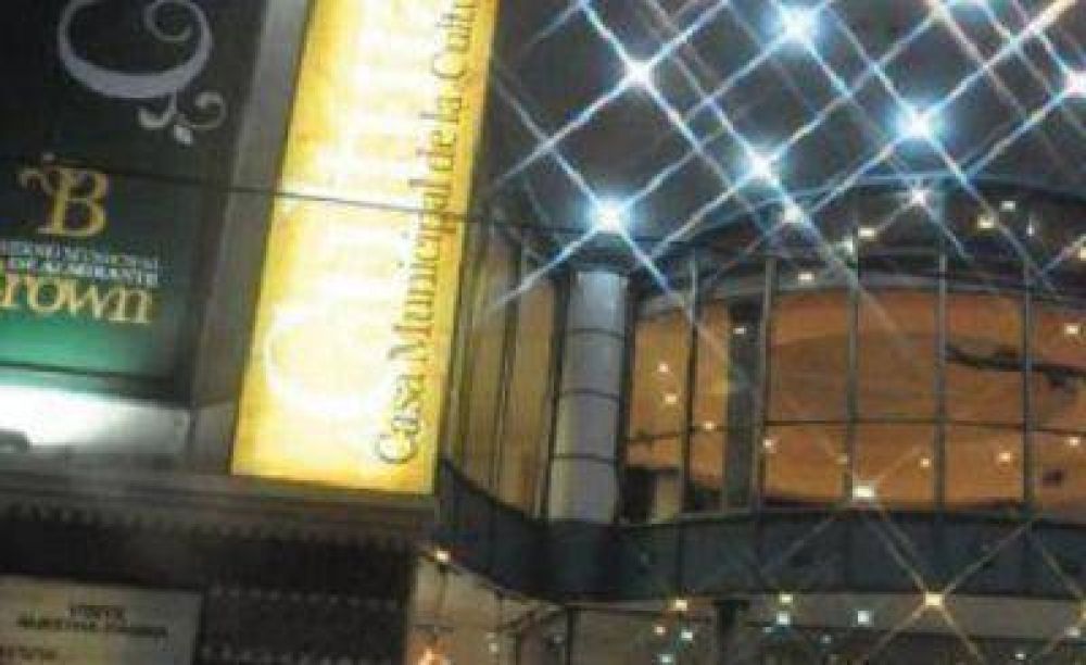Contin�an las vacaciones culturales