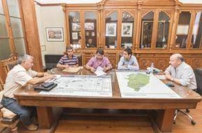 Apertura de sobres para la obra de restauraci�n de la fachada del edificio municipal