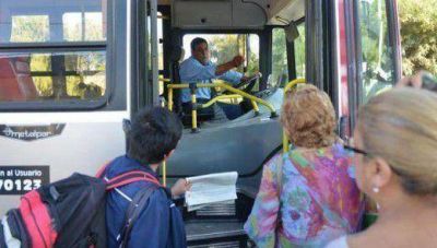 Fetap habla de un posible aumento del boleto en el transporte