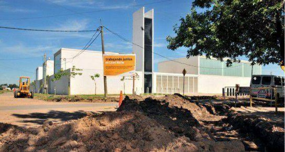 Apoyo a la obra de gas natural