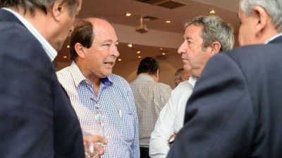 Cobos apura definici�n de Sanz de cara a encuentro radical en Entre R�os