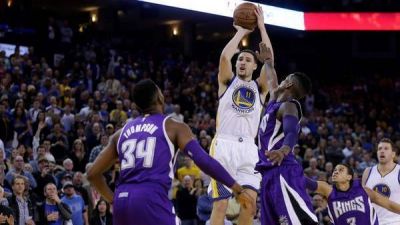 Hist�rico: Thompson rompi� el r�cord de puntos en un cuarto en la NBA